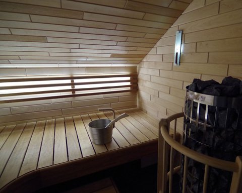 Пример светодиодной подсветки сауны